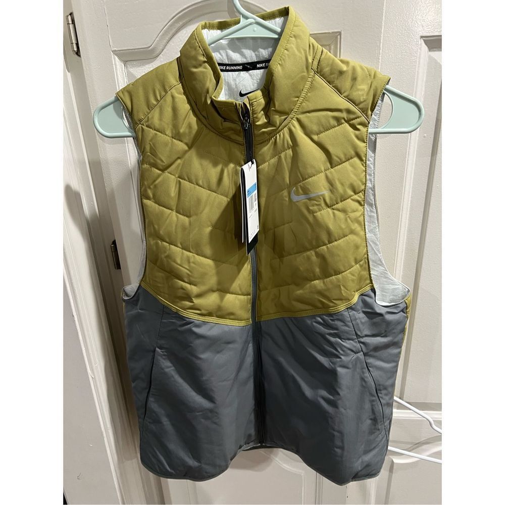 Nike Therma-FIT Repel Synthetic Fill Running Vest Men’s SZ M DD5647-379 NWT $100